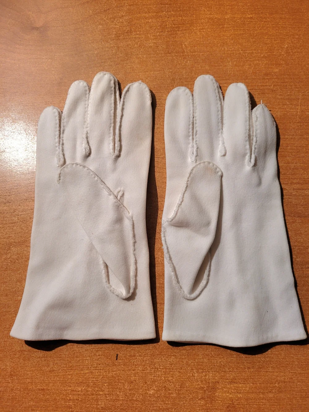 Vintage Classic White Ladies Dress Gloves with Embroidered Cuff